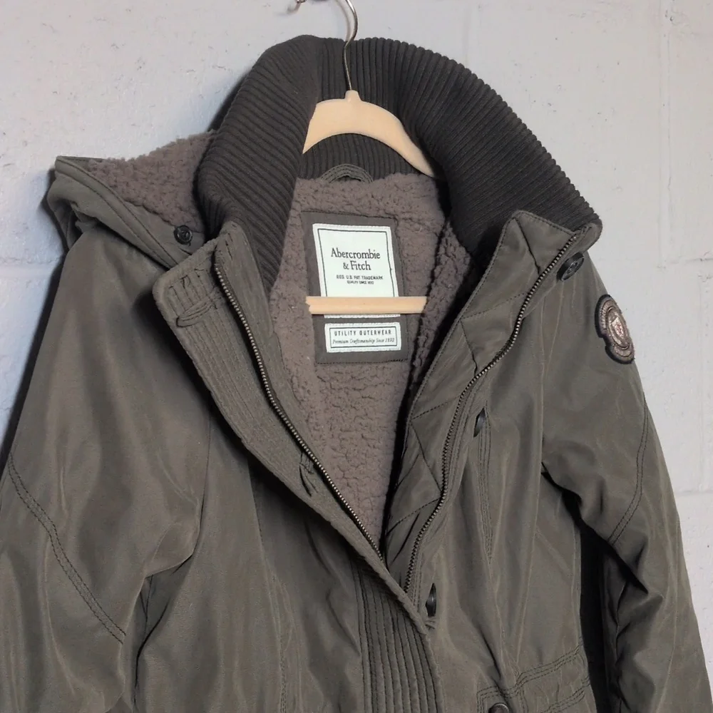 Abercrombie & Fitch Olive Hooded Utility Parka, Size Small, EUC, Y2K, Vintage - Picture 5 of 12